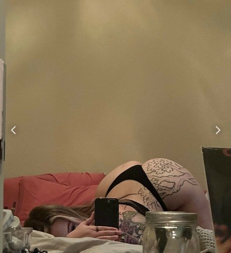Naken lekkede OnlyFans-bilde av Lilcannolii
