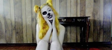 Nahá fotka uniklých OnlyFans od Empresselfiie