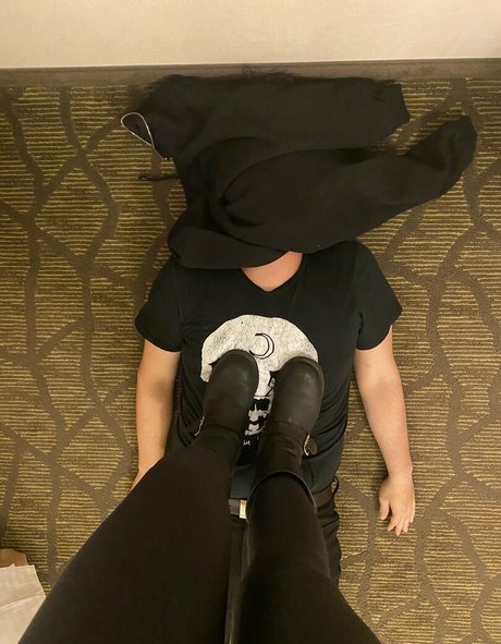 Leatherhoe666