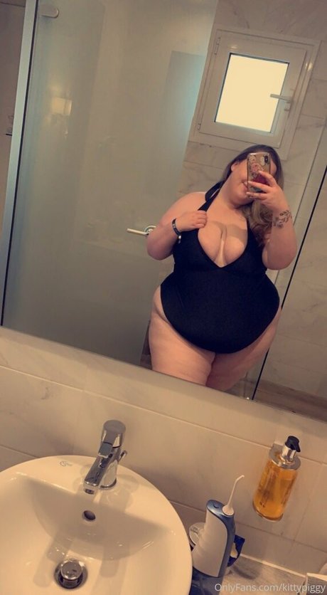 Nahá fotka uniklých OnlyFans od Kittypiggy