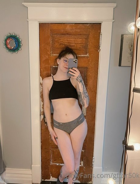 Nahá fotka uniklých OnlyFans od Gffor50k