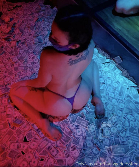 Bootygoddessfree OnlyFans泄露裸照