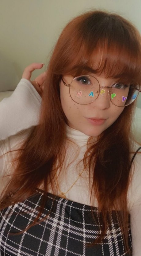 Naakte gelekte OnlyFans-foto van Freebunbun