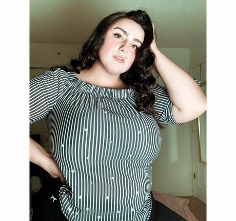 Jazminealeahh