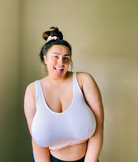 Jazminealeahh