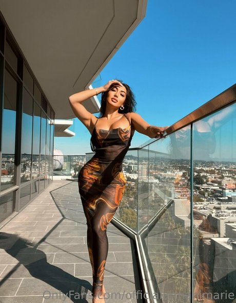 Nahá fotka uniklých OnlyFans od Officialarmanimarie