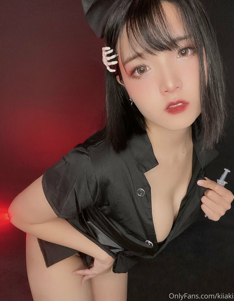 Naken lekkede OnlyFans-bilde av Kiiaki