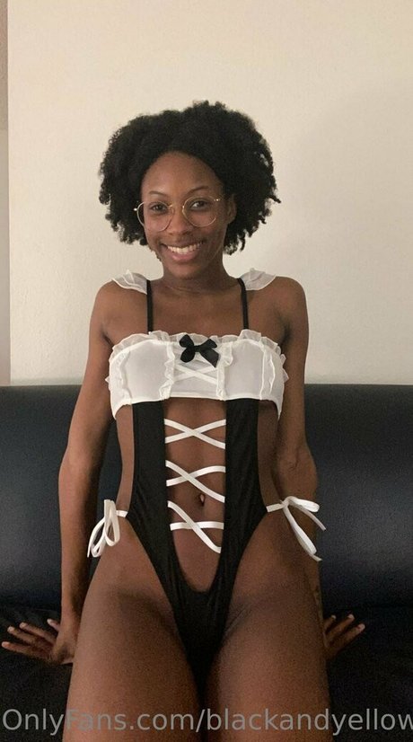 Blackandyellownsfw