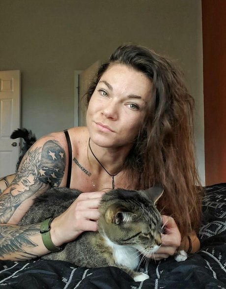Naken lekkede OnlyFans-bilde av Americankat
