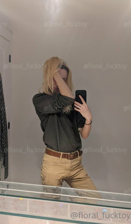 Floral_fucktoy
