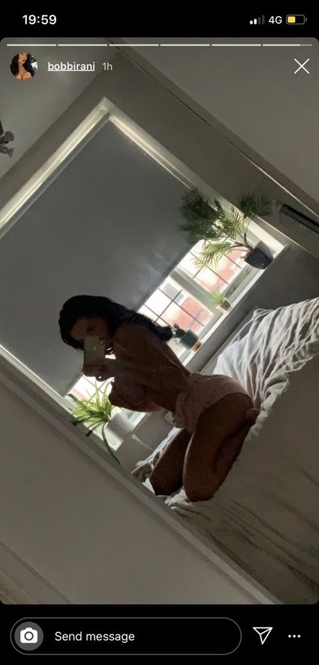 Naken läckt OnlyFans-bild av Bobbirani