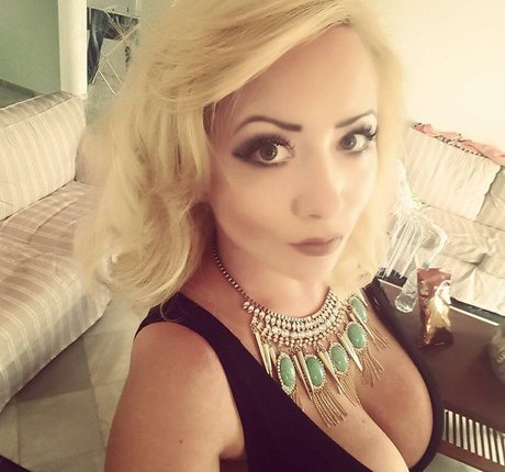 Stephanie Fox