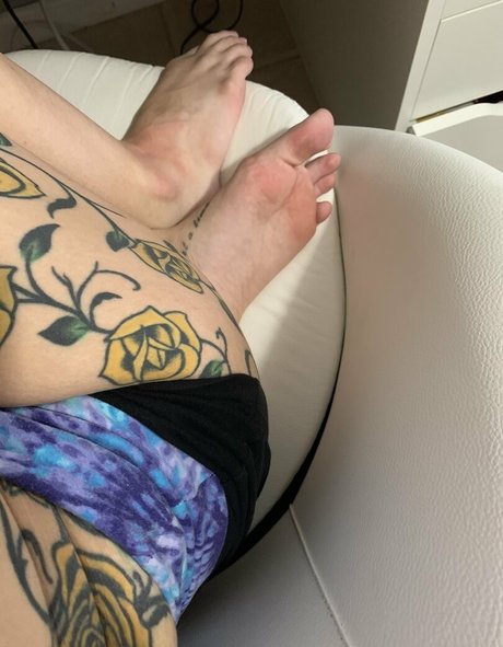 Realgarnetrose  nude leaked OnlyFans photo