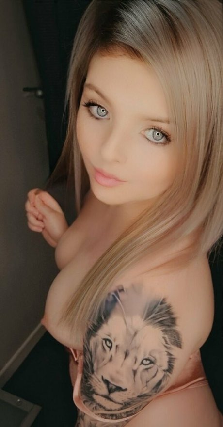 Alexxxuncensoredx