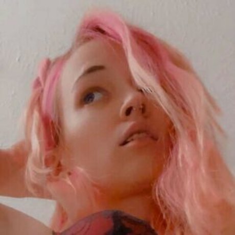 Nahá fotka uniklých OnlyFans od Arinsquirrel98
