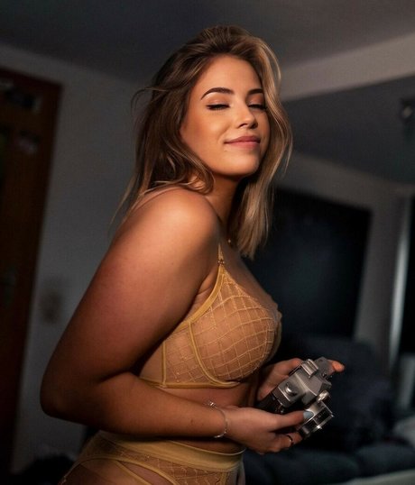 Nahá fotka uniklých OnlyFans od Marie Kemming