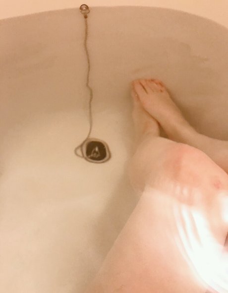 Naken lekkede OnlyFans-bilde av Schizoidcyan