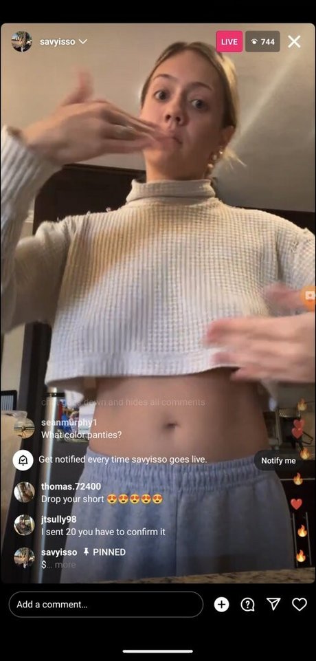 Naken läckt OnlyFans-bild av Savyisso