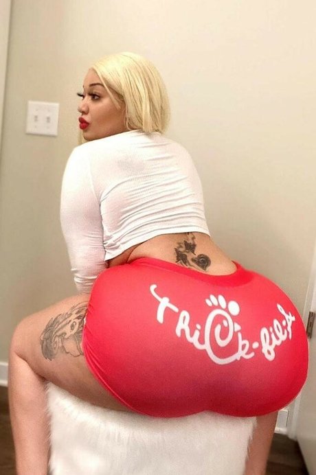 Nagie wyciekłe zdjęcie OnlyFans od Curvyredbone