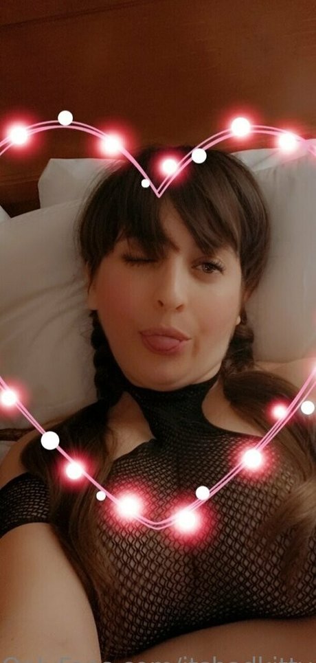 Nagie wyciekłe zdjęcie OnlyFans od Itsbadkittyof