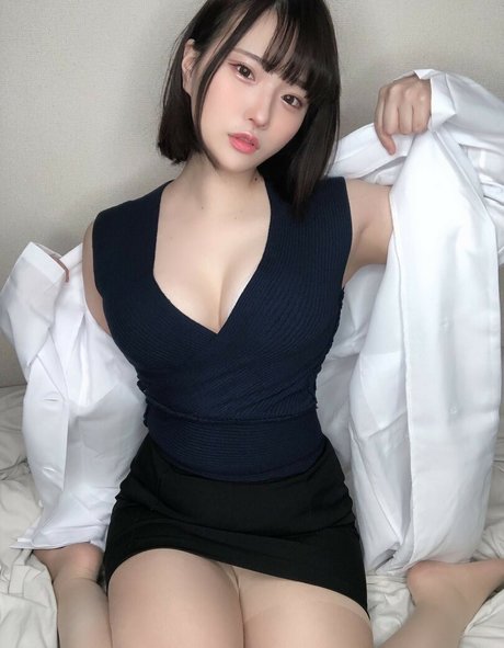 Nahá fotka uniklých OnlyFans od Asahi Tachibana