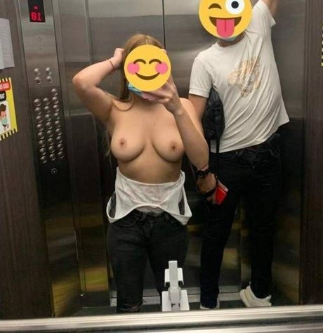 Naken lekkede OnlyFans-bilde av Isabella Viana
