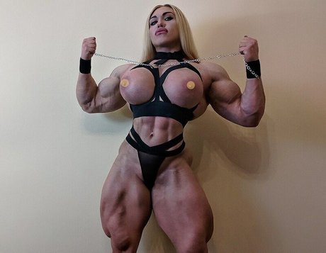 Nahá fotka uniklých OnlyFans od Nataliya Amazonka