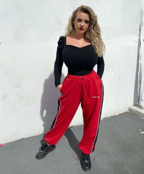 Amber R Brightman OnlyFans