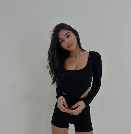 Naken lekkede OnlyFans-bilde av Gilgad