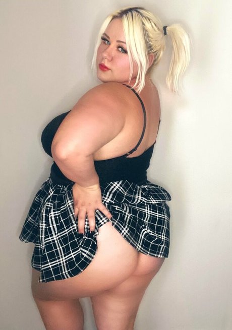 Nahá fotka uniklých OnlyFans od Lacey Summers
