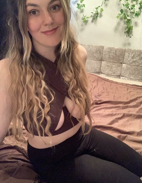 Naken lekkede OnlyFans-bilde av Abbysmile09