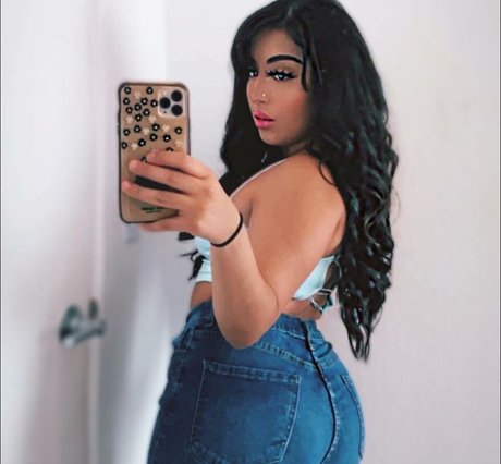 Nahá fotka uniklých OnlyFans od Mercedeseverlasting