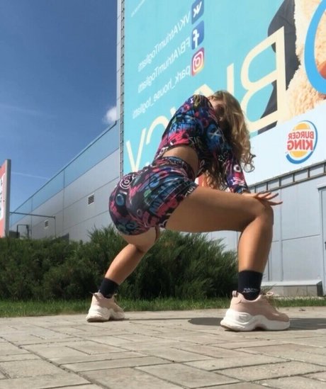 Nahá fotka uniklých OnlyFans od Mami Twerk