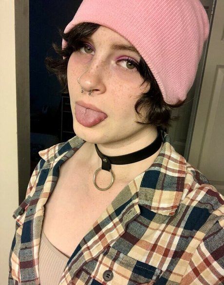 Scarlet Skeie