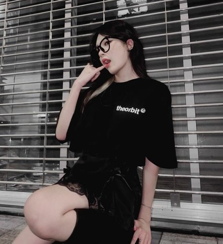 Luna Hwang