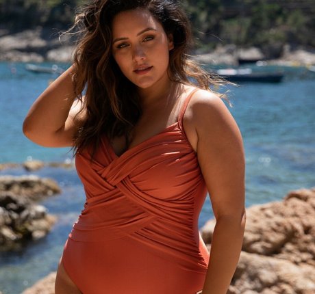 Yasmine Minovski OnlyFans泄露裸照