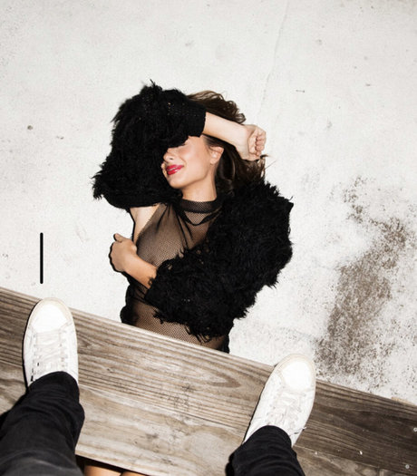 Naakte gelekte OnlyFans-foto van Shelby Bay