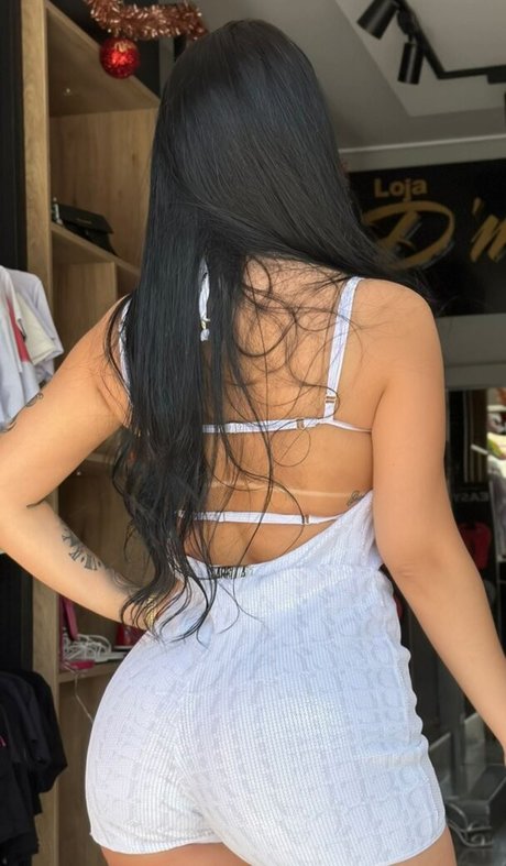 Naken lekkede OnlyFans-bilde av Kerolen Amaral