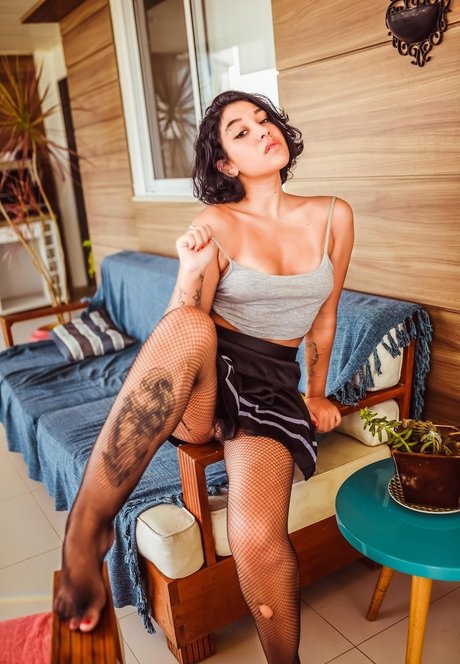 Alasti lekkinud OnlyFans-i pilt Zcapituz