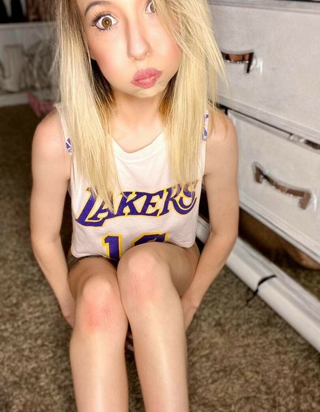 Kenzie Reeves