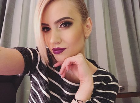 Naken lekkede OnlyFans-bilde av Sarrabooo