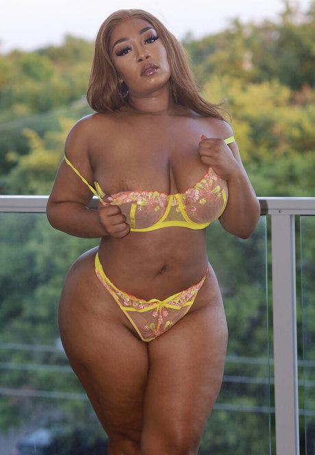 Brittneytonee