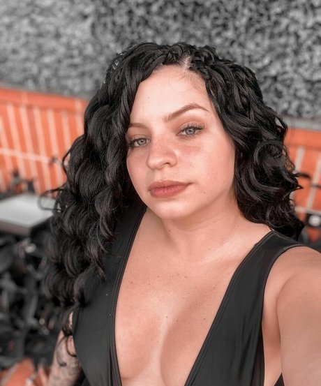 Nahá fotka uniklých OnlyFans od Marianyyaa