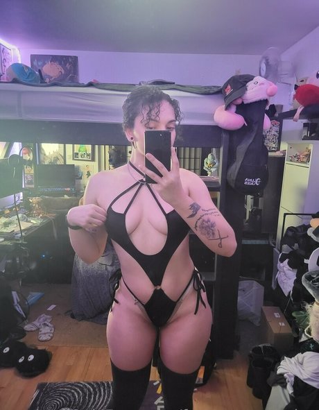 Foto desnuda filtrada de OnlyFans de Foreverwandering