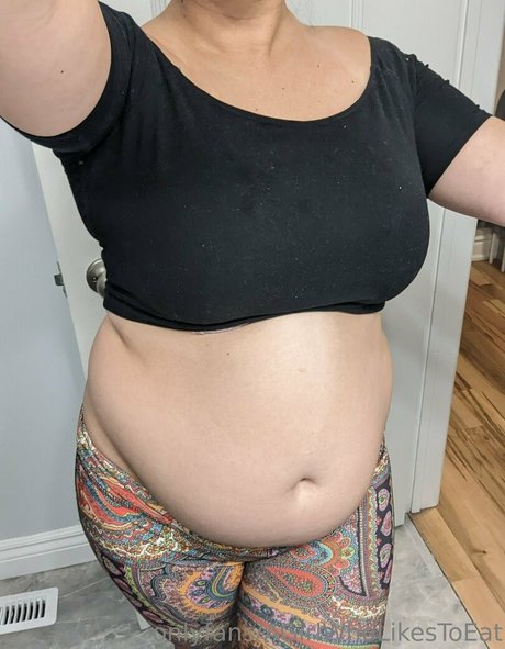 Agirlwholikestoeat