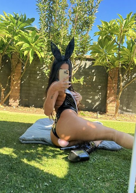 Alaston vuotanut OnlyFans-kuva Scarlett