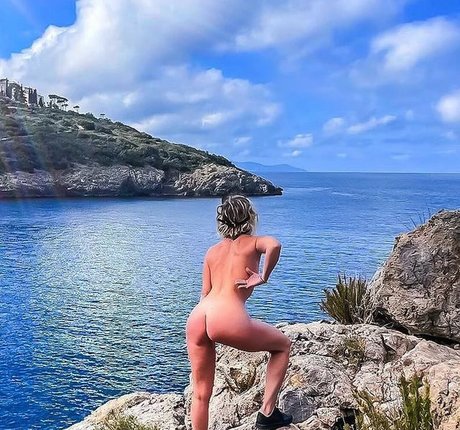 Thesportynaked