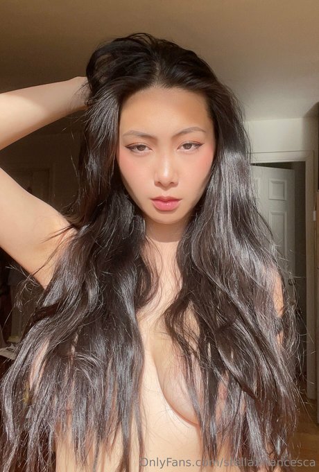 Naken lekkede OnlyFans-bilde av Stella Francesca