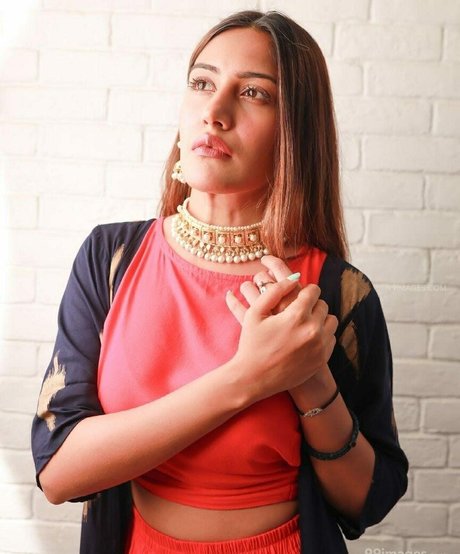 Nahá fotka uniklých OnlyFans od Surbhi Chandna