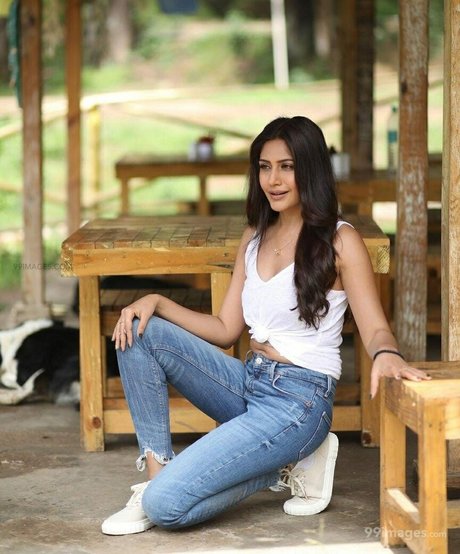 Surbhi Chandna